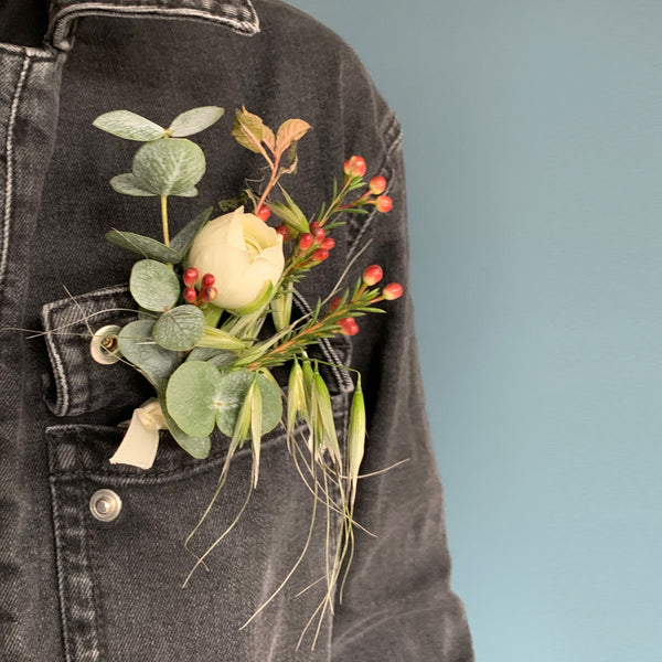 Customisable Rustic Buttonholes
